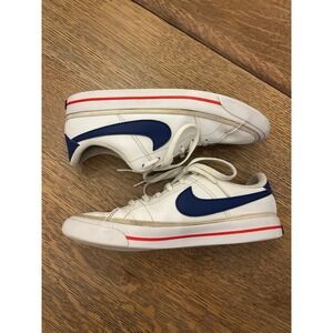 Nike Youth Sneakers –‎ Size 4.5
